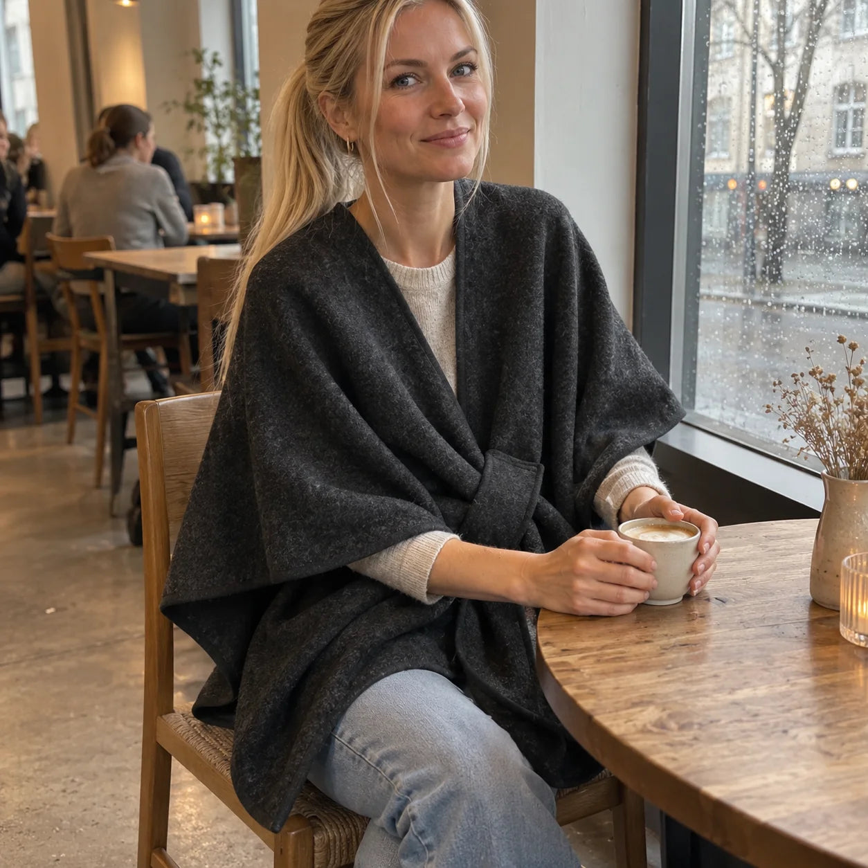 Kundebilde av Lovelle Poncho