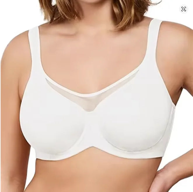 Lovelle Grace minimizer-BH i Hvit, på modell